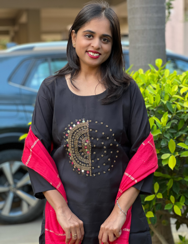 Black kurta set - Image 3