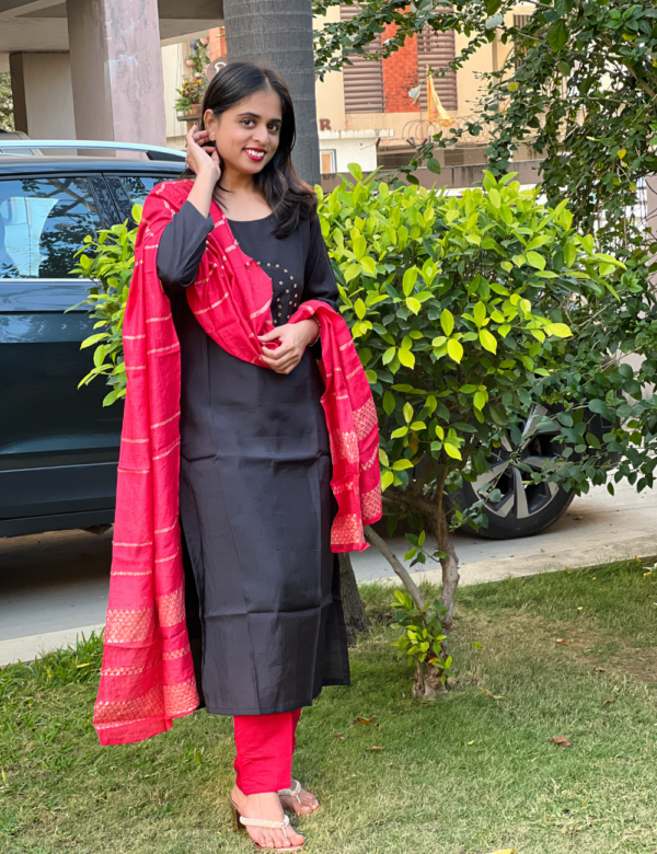 Black kurta set
