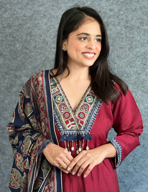 Maroon Kurta Set - Image 2