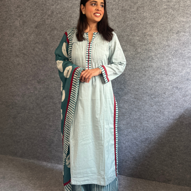 Pista Kurta Set